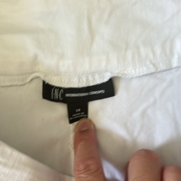 White shorts, INC, sized 14, gently worn - Picture 4 of 6
